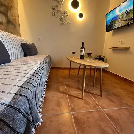 Sertis Santorini Apartment Imerovigli (Santorini)